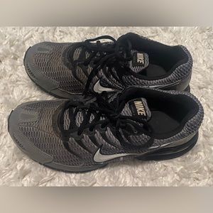 Nike Air Max Torch 4 Shoes Mens Sz 10.5 Gray Black Trainers